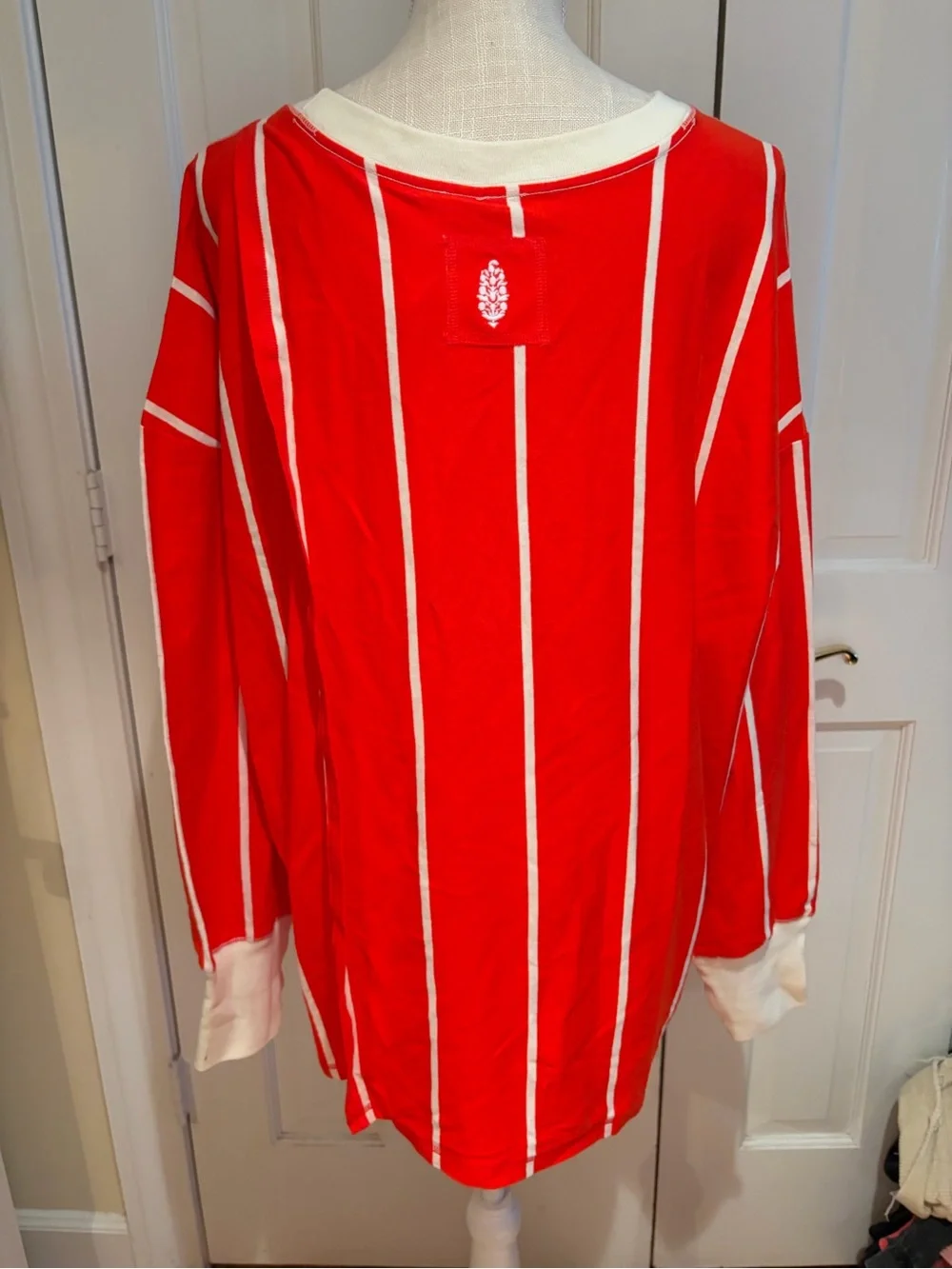 Free people tee size S. Oversized fit. NWT.